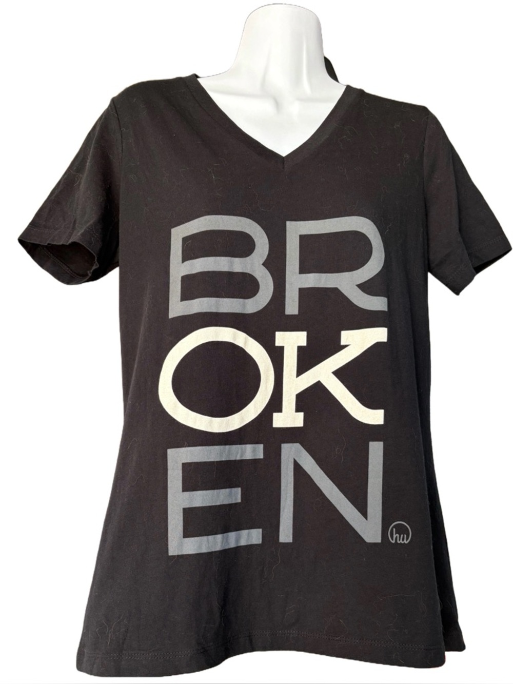 Broken Graphic V-Neck Short Sleeve Tee - Black